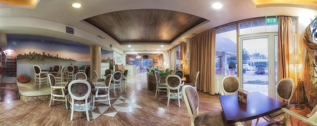 Tselikas Hotel โคซานี ภายนอก รูปภาพ