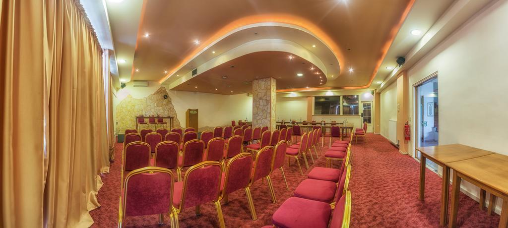 Tselikas Hotel โคซานี ภายนอก รูปภาพ