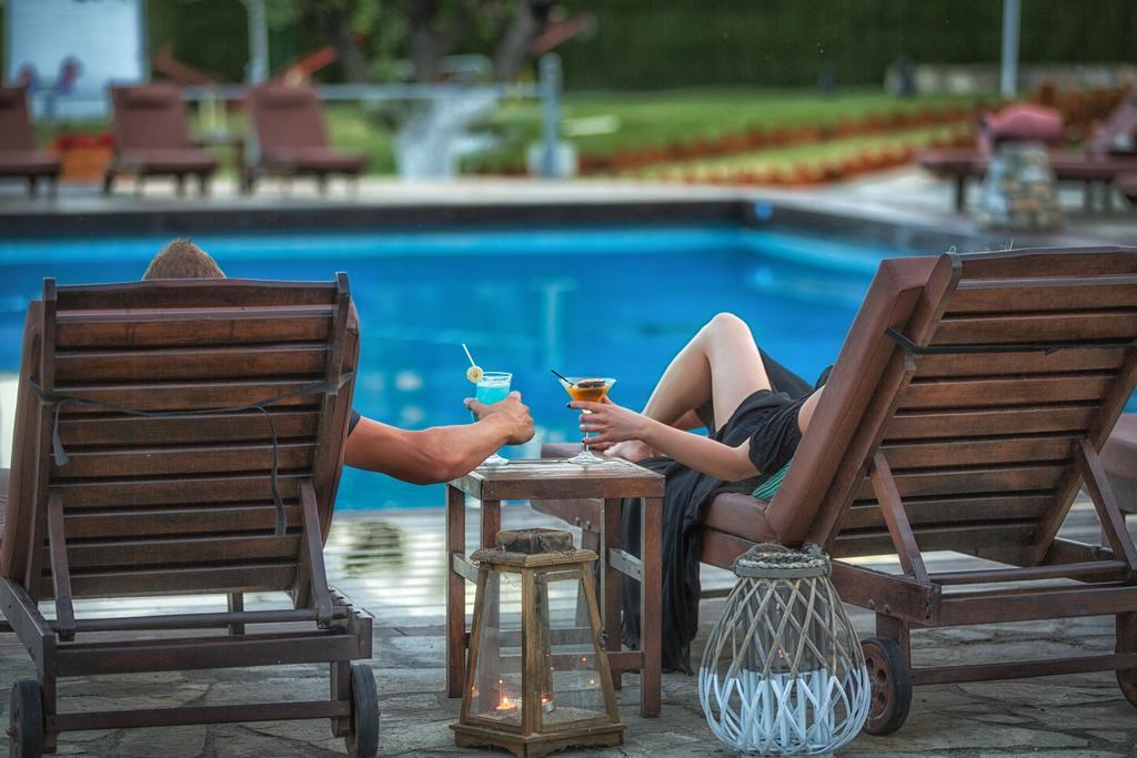 Tselikas Hotel โคซานี ภายนอก รูปภาพ